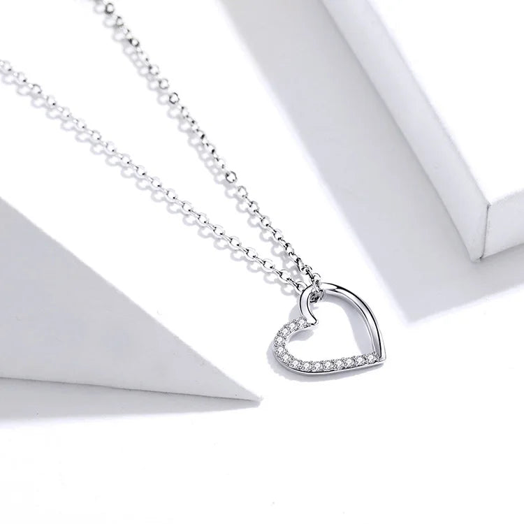 The shape of love Necklace