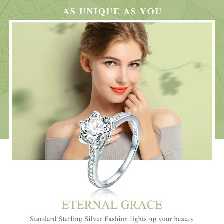 Zircon Enternity Ring

❤ The enternity ring is full of texture, with a big shining zircon in the center, elegant and gorgeous, beautiful and romantic, showing the charm of light luxury.