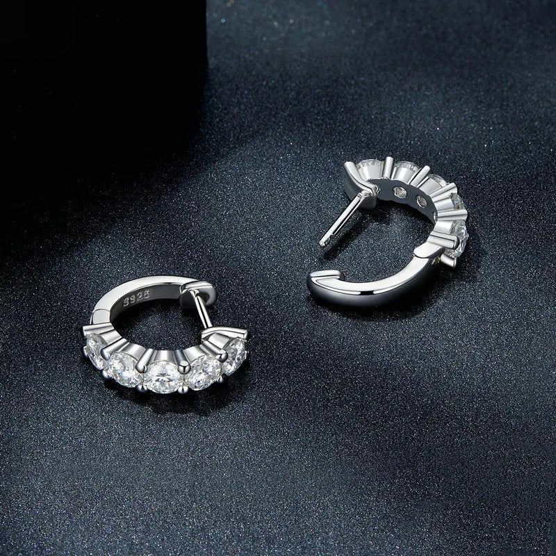 Round Cut Moissanite Hoop Earring