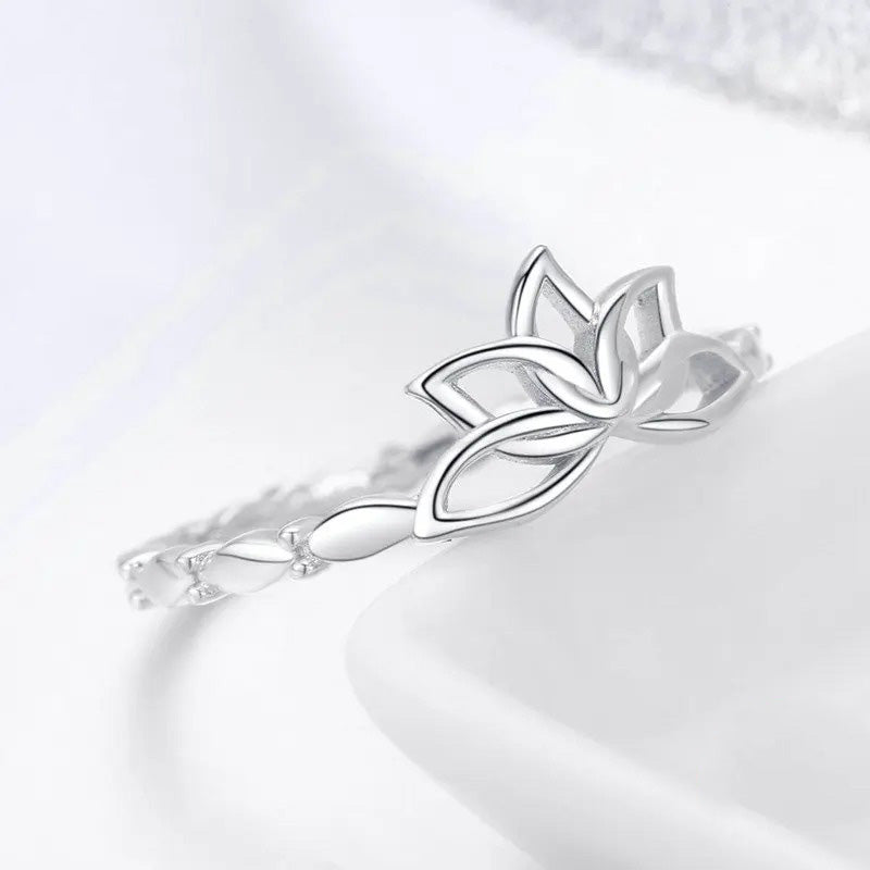 Elegant Lotus Flower Jewelry Set