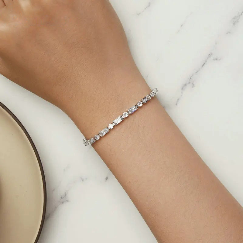 Adjustable Sparkling Zirconia Bracelet